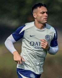 乐鱼APP-意媒：劳塔罗和图拉姆都已参加合练，姆希塔良仍单独训练